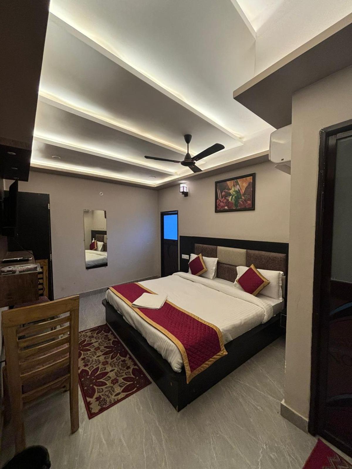 Hotel Ps Residency Varanasi Exteriör bild